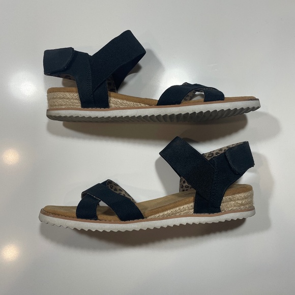 Sketchers BOBS Black Sandals - Picture 3 of 4